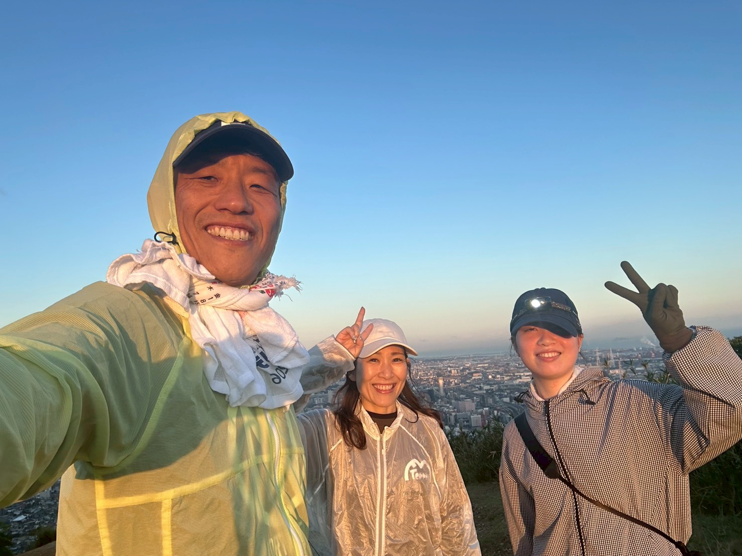 テッペン部活動レポート｜小文字山で見た朝日と気づき